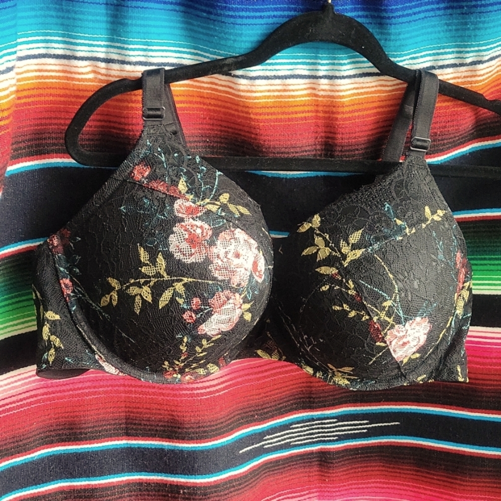 Torrid Curve Underwire Push-up Plunge Bra Black Floral Lace 46D